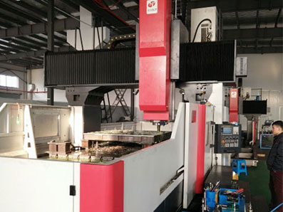 Gantry CNC machining center